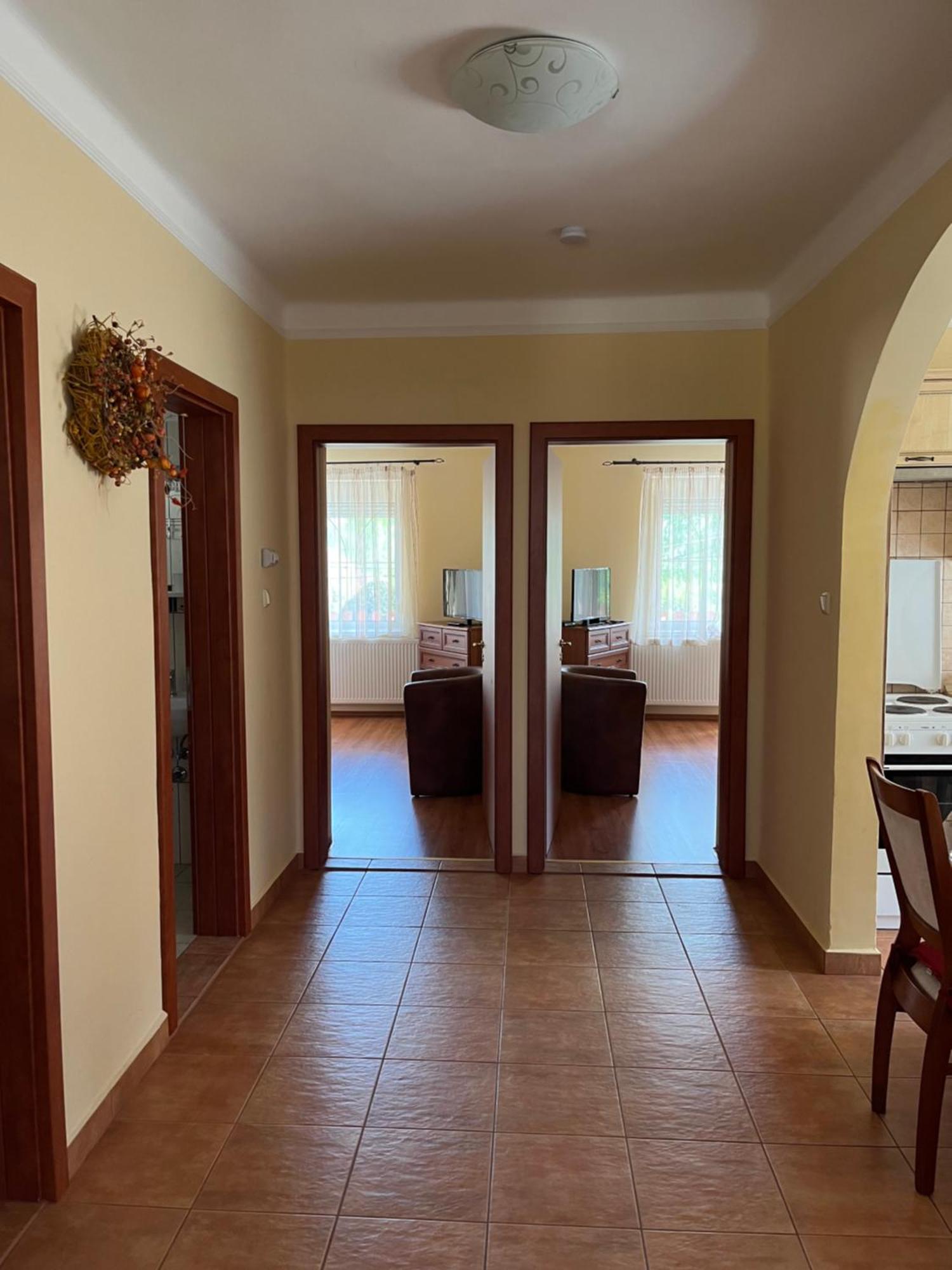 Apartment Villa Attila เฮวิซ ภายนอก รูปภาพ