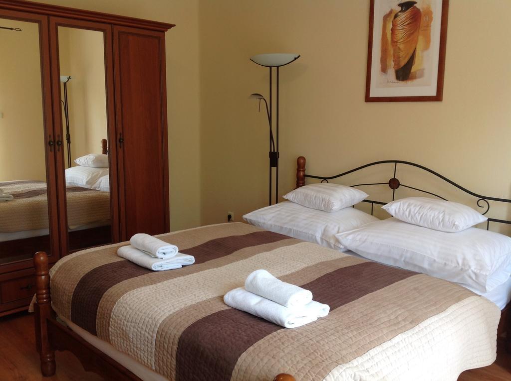 Apartment Villa Attila เฮวิซ ห้อง รูปภาพ