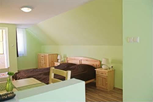 Apartment Villa Attila เฮวิซ ภายนอก รูปภาพ